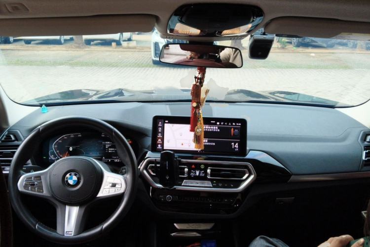 Used BMW X3 2023 xDrive25i M Sport Package Center Console