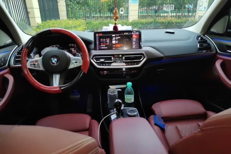 Used BMW X3 2023 xDrive30i Leading Model M Night Edition Package Center Console