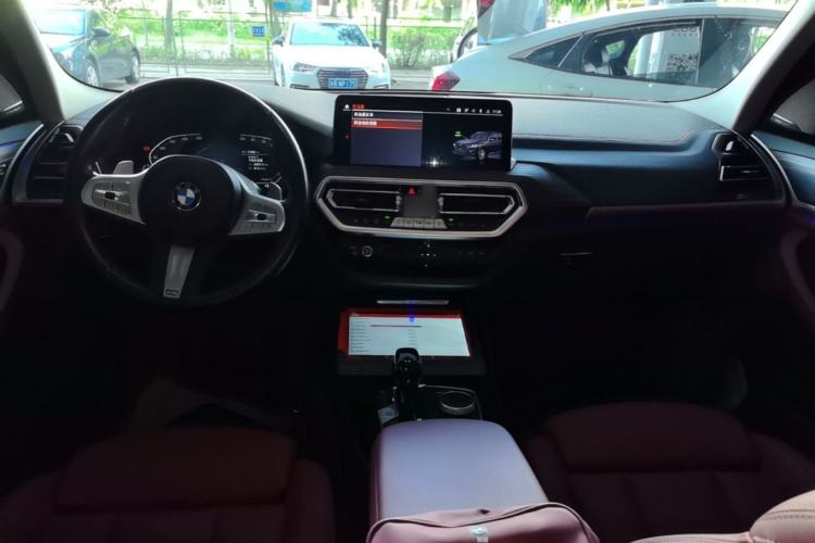 Used BMW X3 2023 Restyled xDrive30i Leading Edition M Night Sky Package Center Console