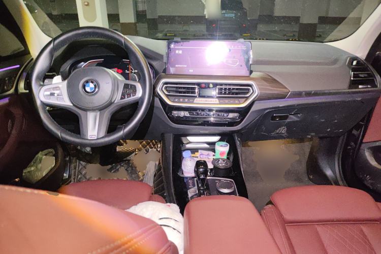 Used BMW X3 2023 xDrive30i Leading Model M Night Edition Package Center Console