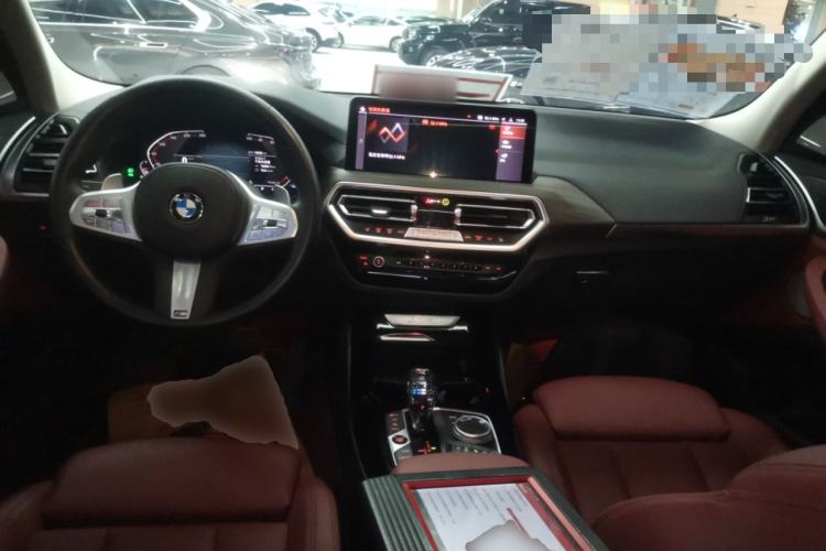 Used BMW X3 2023 xDrive30i Leading Model M Night Edition Package Center Console
