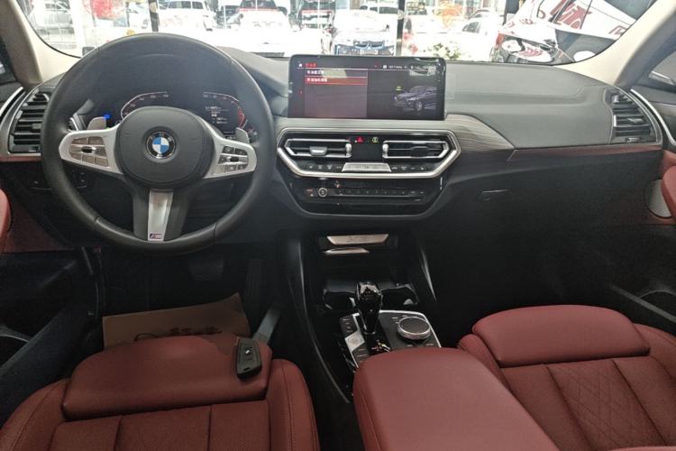 Used BMW X3 2023 Restyled xDrive30i Leading Edition M Night Sky Package Center Console