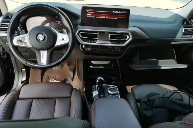 Used BMW X3 2023 xDrive30i Leading Model M Night Edition Package Center Console
