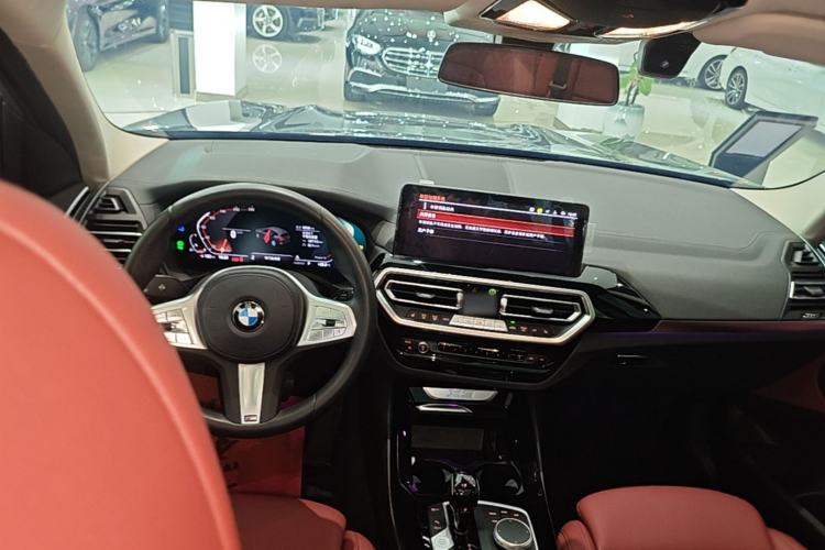 Used BMW X3 2023 xDrive25i M Sport Package Center Console