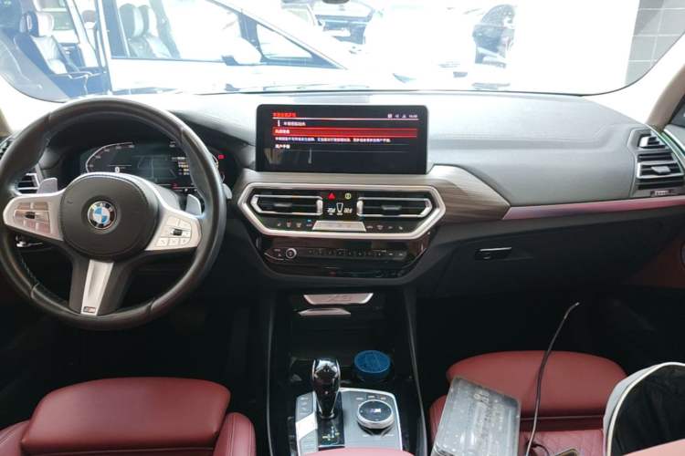 Used BMW X3 2023 xDrive30i Leading Model M Night Edition Package Center Console