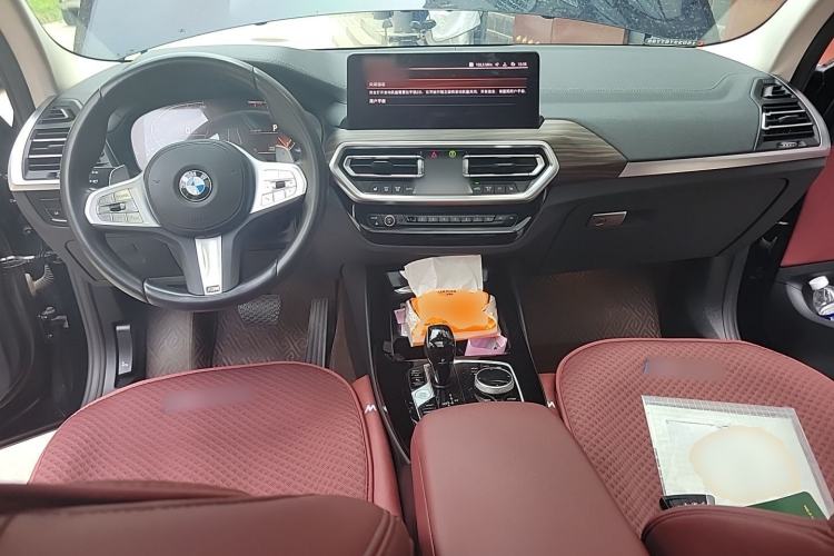 Used BMW X3 2023 xDrive30i Leading Model M Night Edition Package Center Console