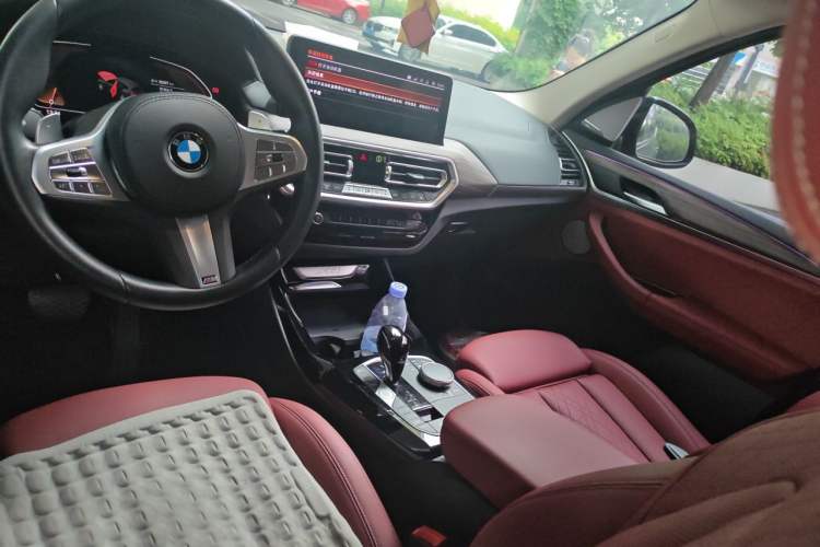 Used BMW X3 2023 xDrive30i Leading Model M Night Edition Package Center Console
