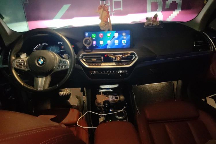 Used BMW X3 2023 Restyled xDrive30i Leading Edition M Night Sky Package Center Console
