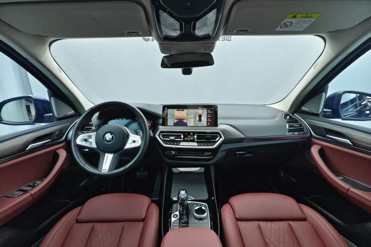 Used BMW X3 2023 Restyled xDrive30i Leading Edition M Night Sky Package Center Console