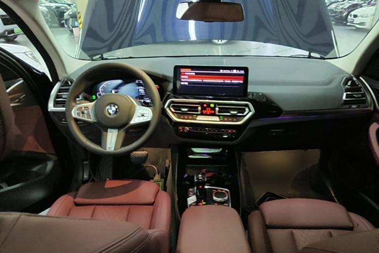 Used BMW X3 2023 xDrive25i M Sport Package Center Console