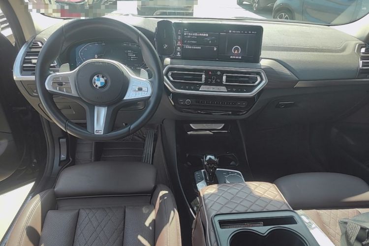 Used BMW X3 2023 Restyled xDrive30i Leading Edition M Night Sky Package Center Console