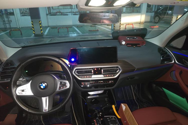Used BMW X3 2023 xDrive30i Leading Model M Night Edition Package Center Console