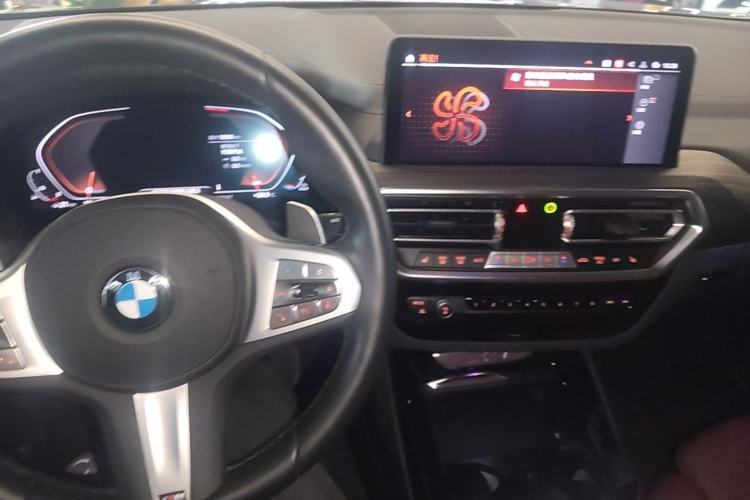 Used BMW X3 2023 Restyled xDrive30i Leading Edition M Night Sky Package Center Console