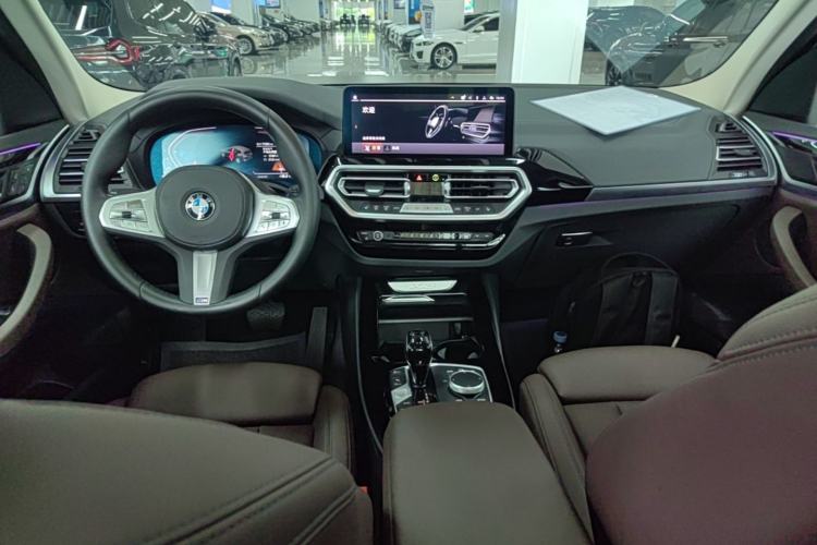 Used BMW X3 2023 xDrive25i M Sport Package Center Console
