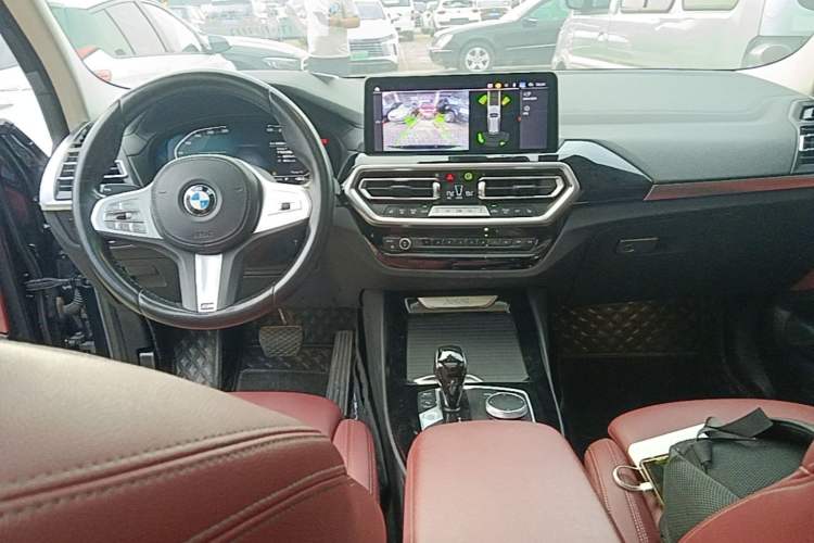 Used BMW X3 2023 xDrive25i M Sport Package Center Console