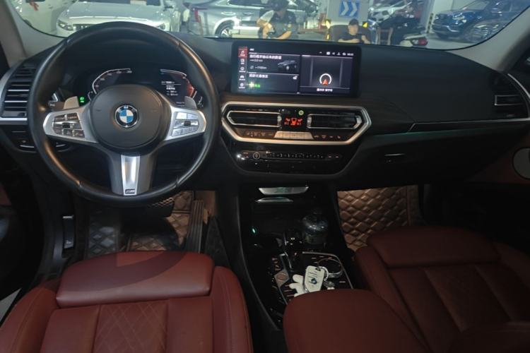 Used BMW X3 2023 Restyled xDrive30i Leading Edition M Night Sky Package Center Console
