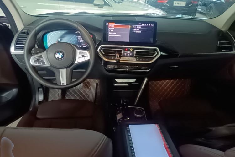 Used BMW X3 2023 xDrive25i M Sport Package Center Console