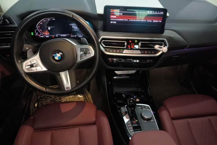 Used BMW X3 2023 xDrive30i Leading Model M Night Edition Package Center Console