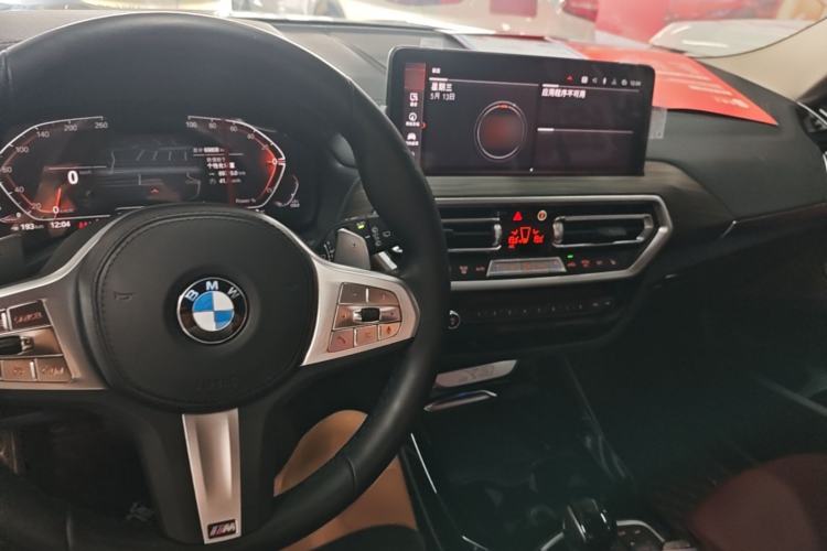Used BMW X3 2023 xDrive30i Leading Model M Night Edition Package Center Console