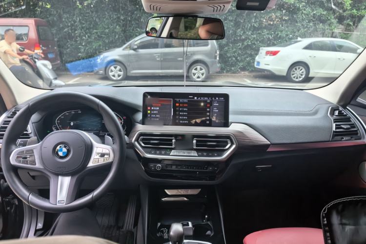 Used BMW X3 2023 Restyled xDrive30i Leading Edition M Night Sky Package Center Console