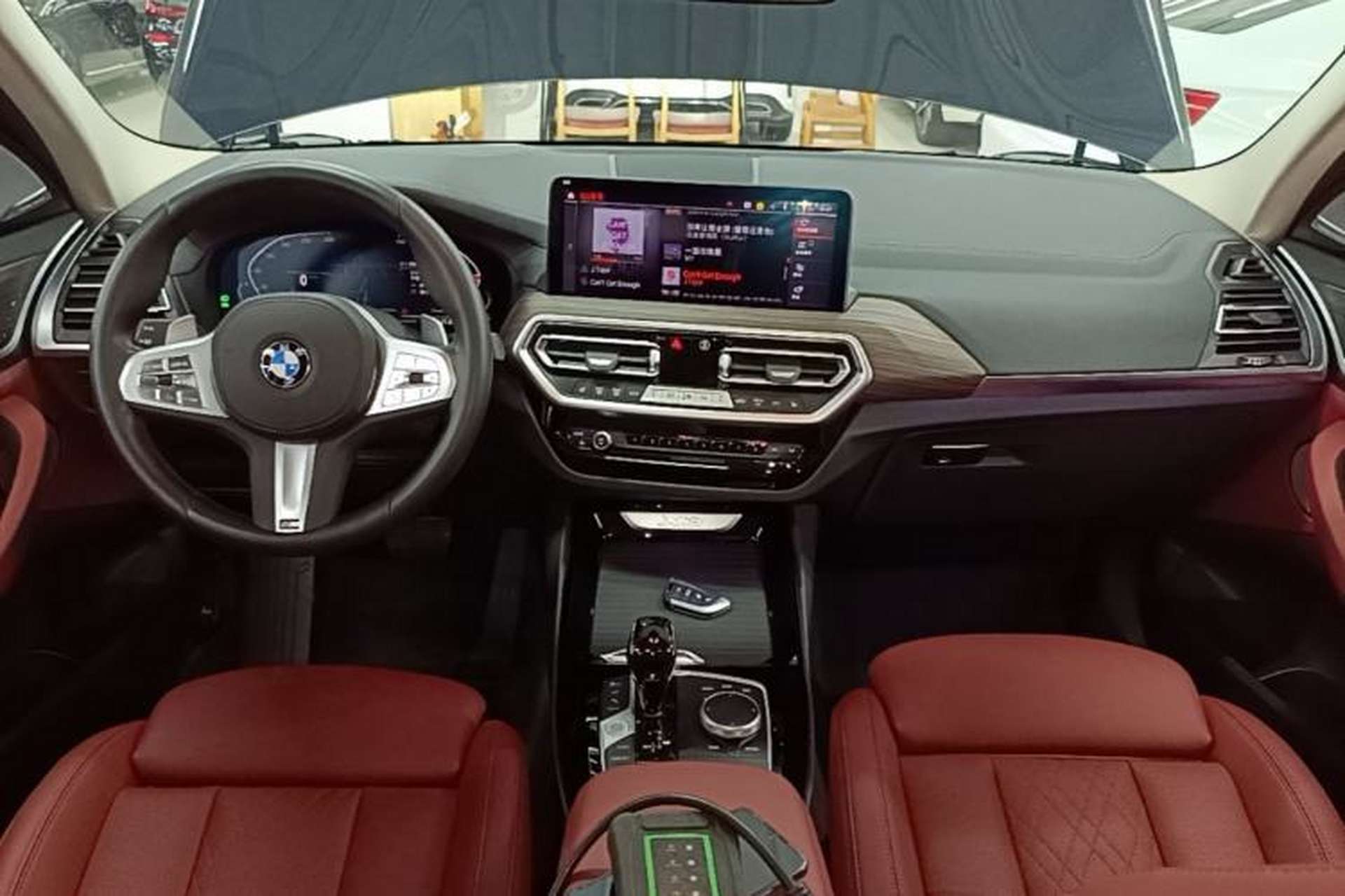 Used BMW X3 2023 Restyled xDrive30i Leading Edition M Night Sky Package Center Console