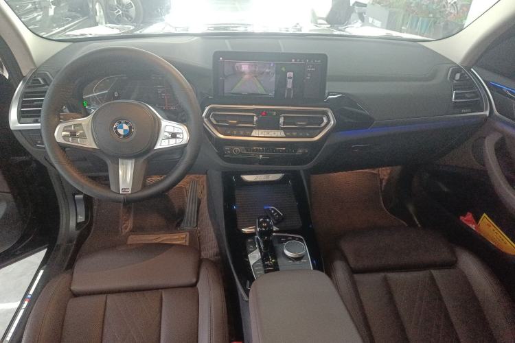 Used BMW X3 2023 xDrive25i M Sport Package Center Console