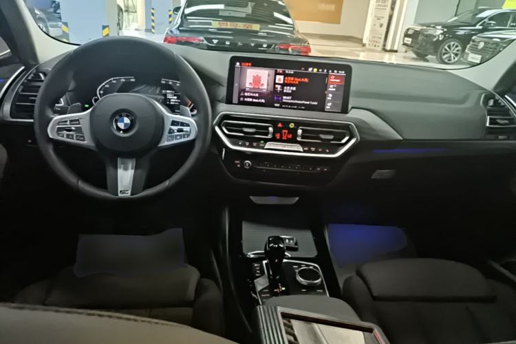 Used BMW X3 2023 Restyled xDrive30i Leading Edition M Night Sky Package Center Console