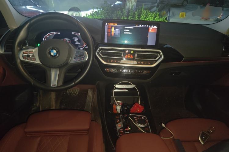 Used BMW X3 2023 xDrive25i M Sport Package Center Console