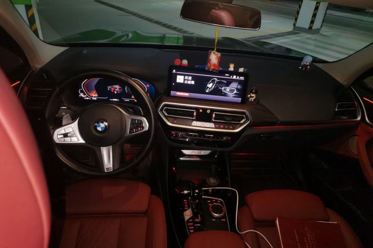 Used BMW X3 2023 Restyled xDrive30i Leading Edition M Night Sky Package Center Console