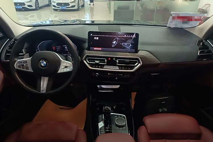 Used BMW X3 2023 Restyled xDrive30i Leading Edition M Night Sky Package Center Console