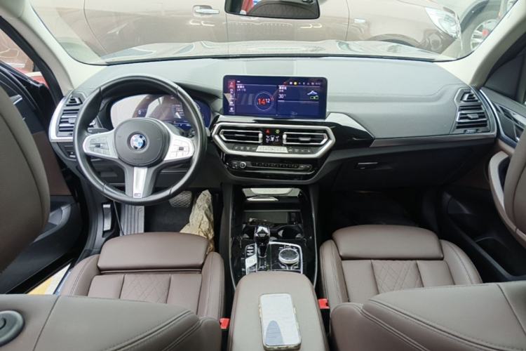 Used BMW X3 2023 xDrive25i M Sport Package Center Console