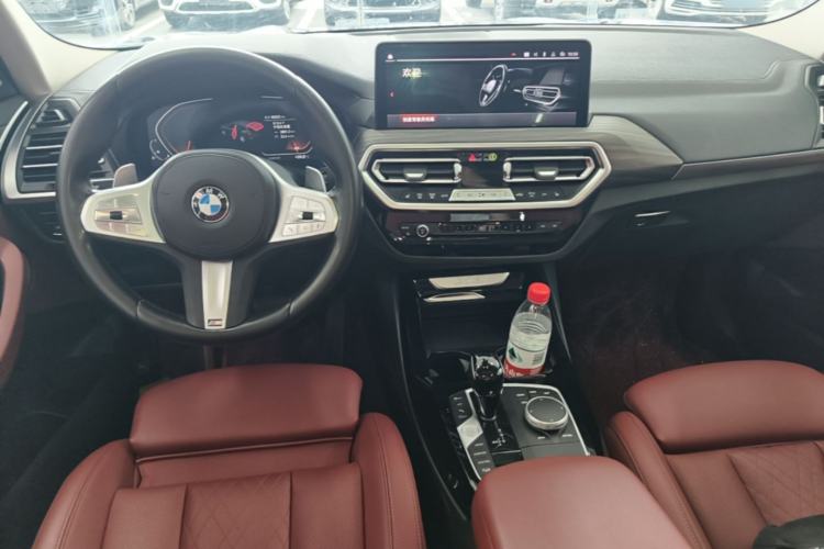 Used BMW X3 2023 Restyled xDrive30i Leading Edition M Night Sky Package Center Console