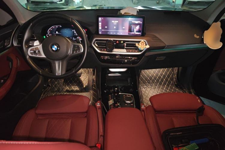 Used BMW X3 2023 xDrive30i Leading Model M Night Edition Package Center Console