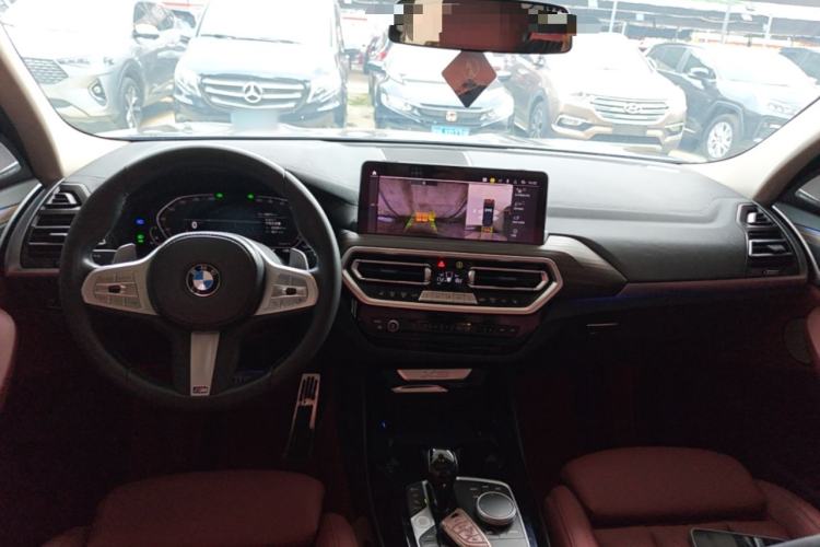 Used BMW X3 2023 Restyled xDrive30i Leading Edition M Night Sky Package Center Console