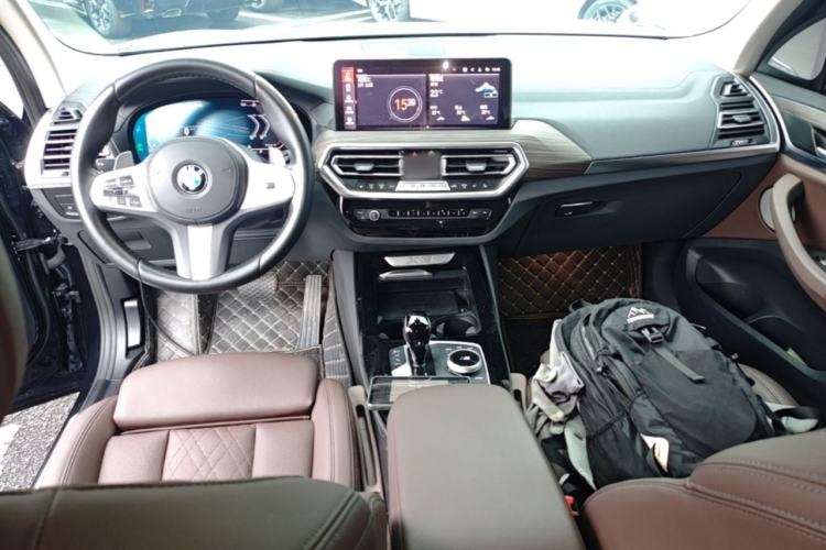 Used BMW X3 2023 Restyled xDrive30i Leading Edition M Night Sky Package Center Console