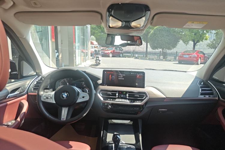 Used BMW X3 2023 Restyled xDrive30i Leading Edition M Night Sky Package Center Console