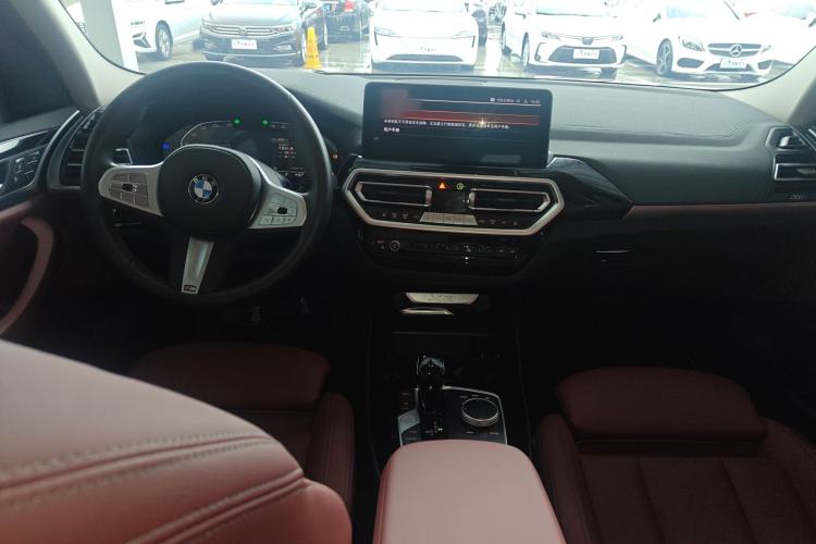 Used BMW X3 2023 xDrive25i M Sport Package Center Console