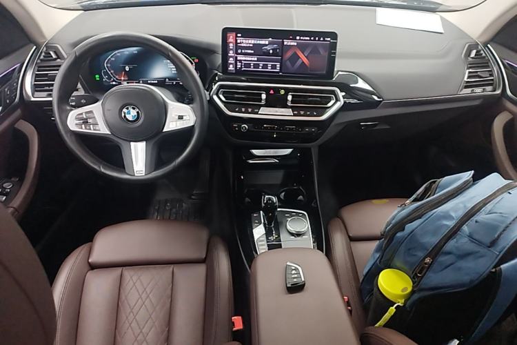 Used BMW X3 2023 xDrive25i M Sport Package Center Console