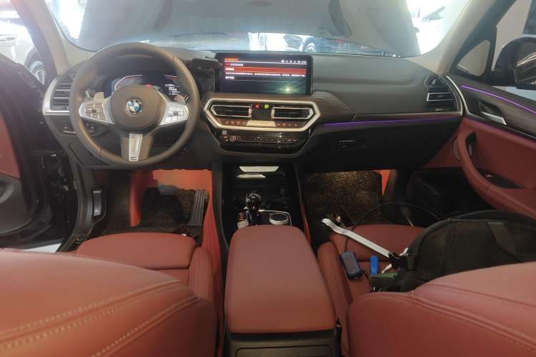 Used BMW X3 2023 Restyled xDrive30i Leading Edition M Night Sky Package Center Console