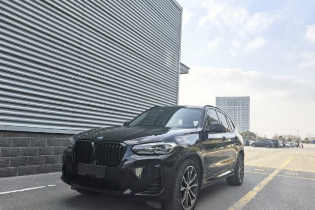 Używany BMW X3 2023 xDrive30i Leading Model M Night Edition Package
