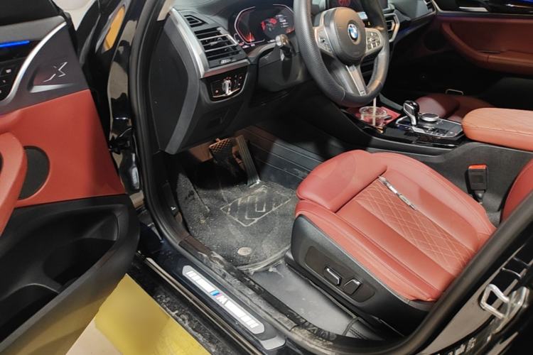 Used BMW X3 2023 xDrive25i M Sport Package Driver Seat