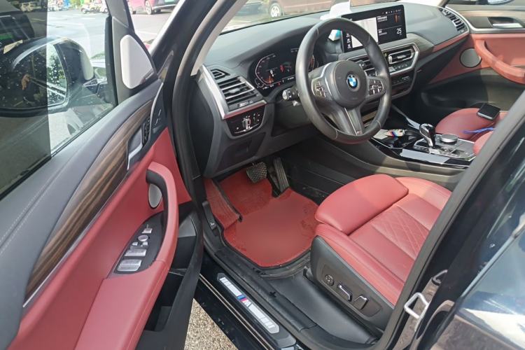 Used BMW X3 2023 Restyled xDrive30i Leading Edition M Night Sky Package Driver Seat