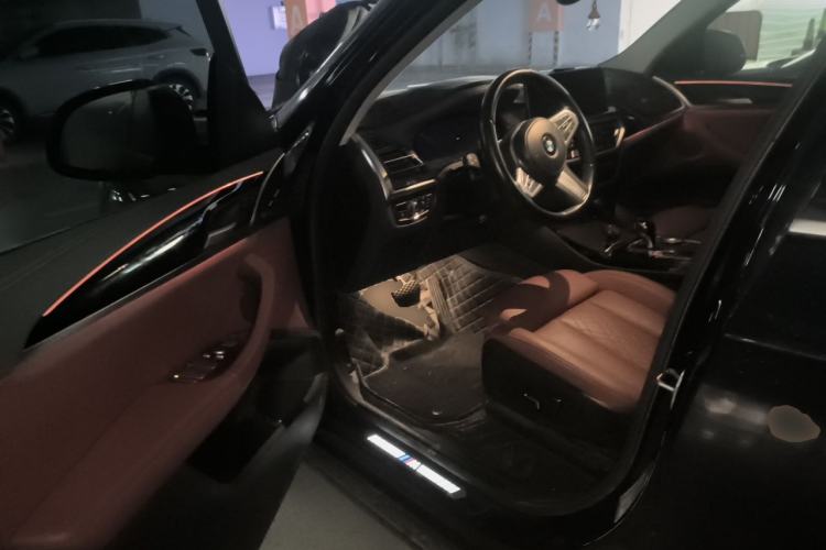 Used BMW X3 2023 xDrive25i M Sport Package Driver Seat
