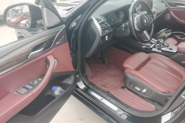 Used BMW X3 2023 xDrive30i Leading Model M Night Edition Package Driver Seat