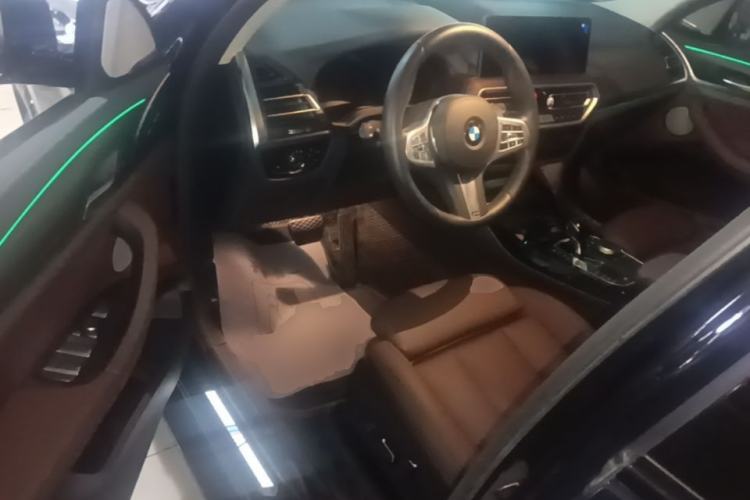 Used BMW X3 2023 Restyled xDrive30i Leading Edition M Night Sky Package Driver Seat