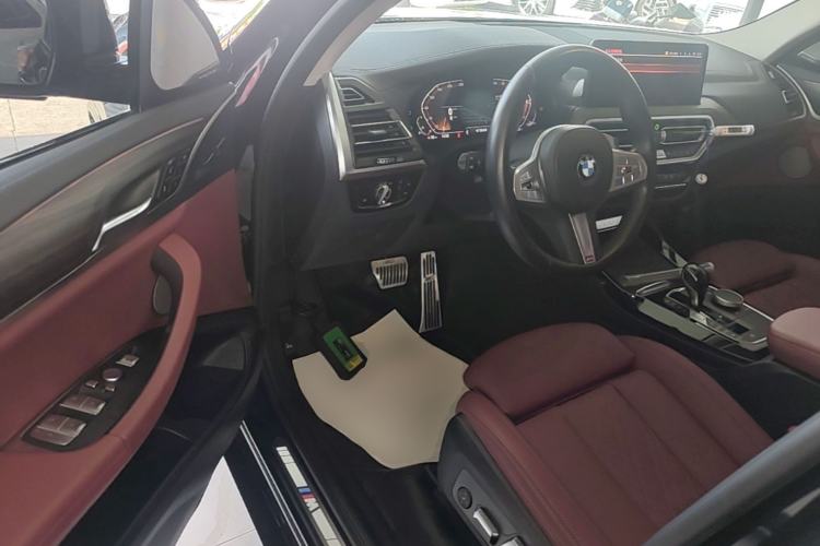 Used BMW X3 2023 xDrive30i Leading Model M Night Edition Package Driver Seat