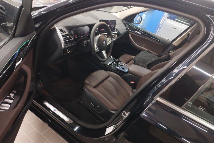 Used BMW X3 2023 xDrive25i M Sport Package Driver Seat