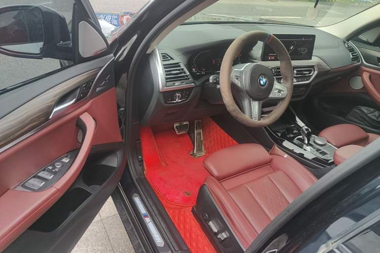 Used BMW X3 2023 xDrive30i Leading Model M Night Edition Package Driver Seat