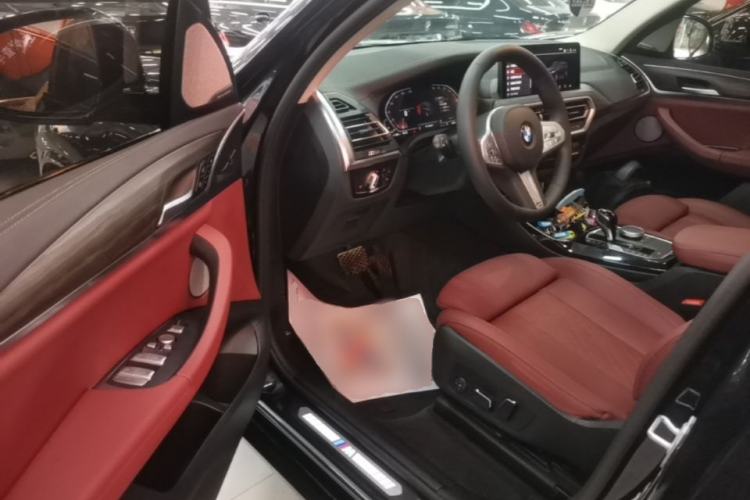 Used BMW X3 2023 Restyled xDrive30i Leading Edition M Night Sky Package Driver Seat