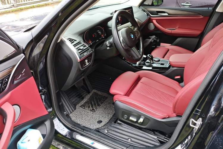 Used BMW X3 2023 xDrive30i Leading Model M Night Edition Package Driver Seat